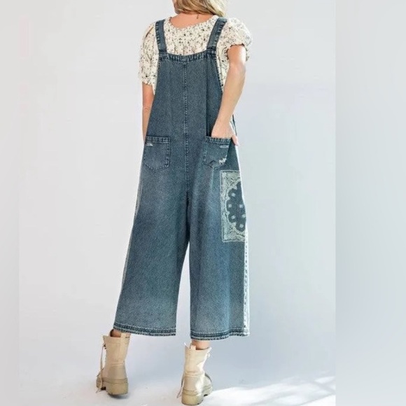 Easel Overalls Wide Leg Bandana Print Size Medium Artsy Boho Oversized - Picture 2 of 9
